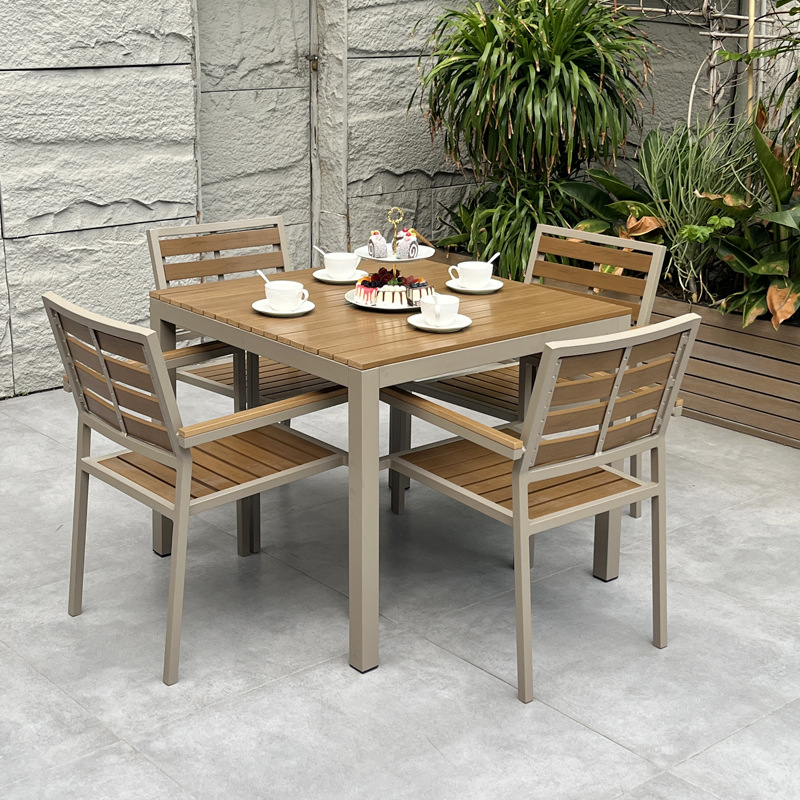 आउटडोर लिविंग बढ़ रही है - लेनेटेज़ ने एक परिष्कृत आउटडोर अनुभव के लिए नया रोप सोफा कलेक्शन लॉन्च किया